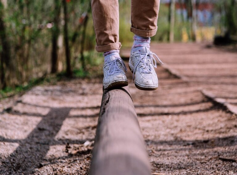 1.96 m in inches and feet